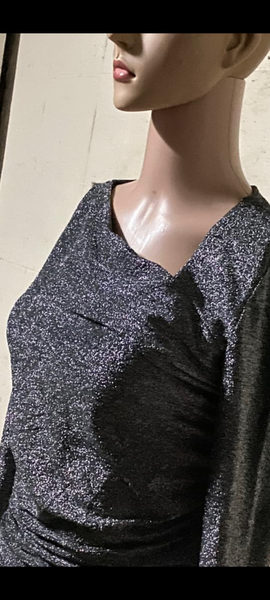 Robe argentée à paillettes