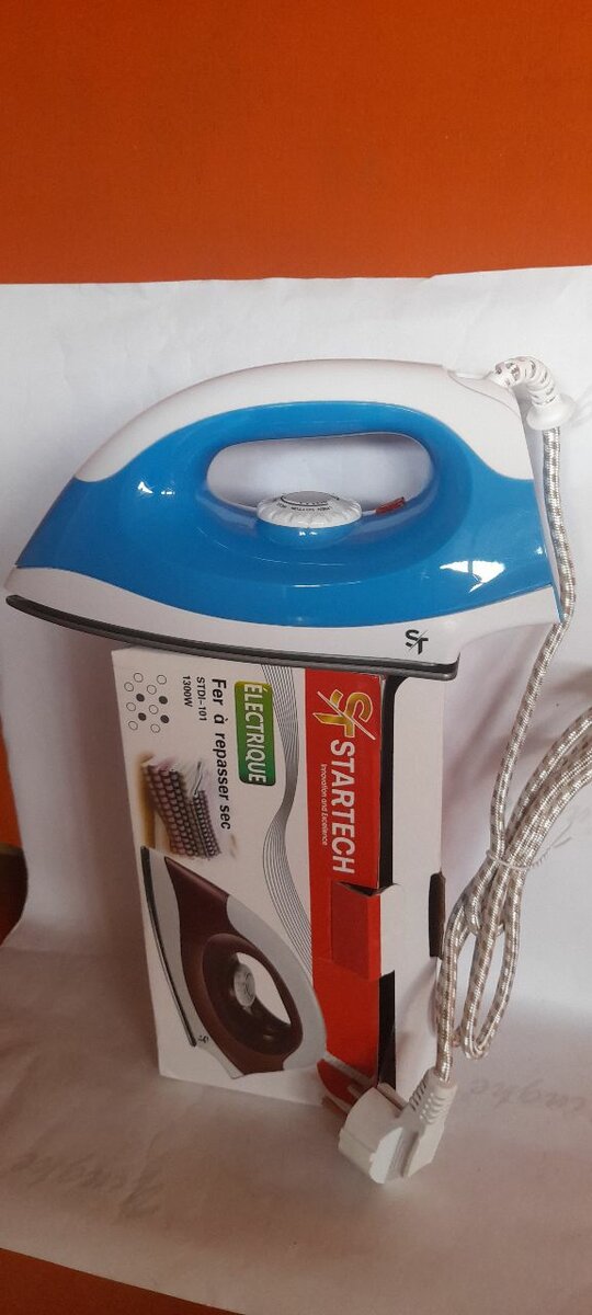 Fer à repasser électrique Startech