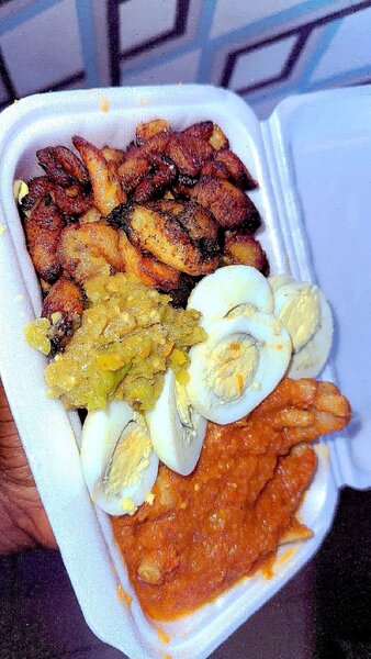 Délicieux repas complet à emporter