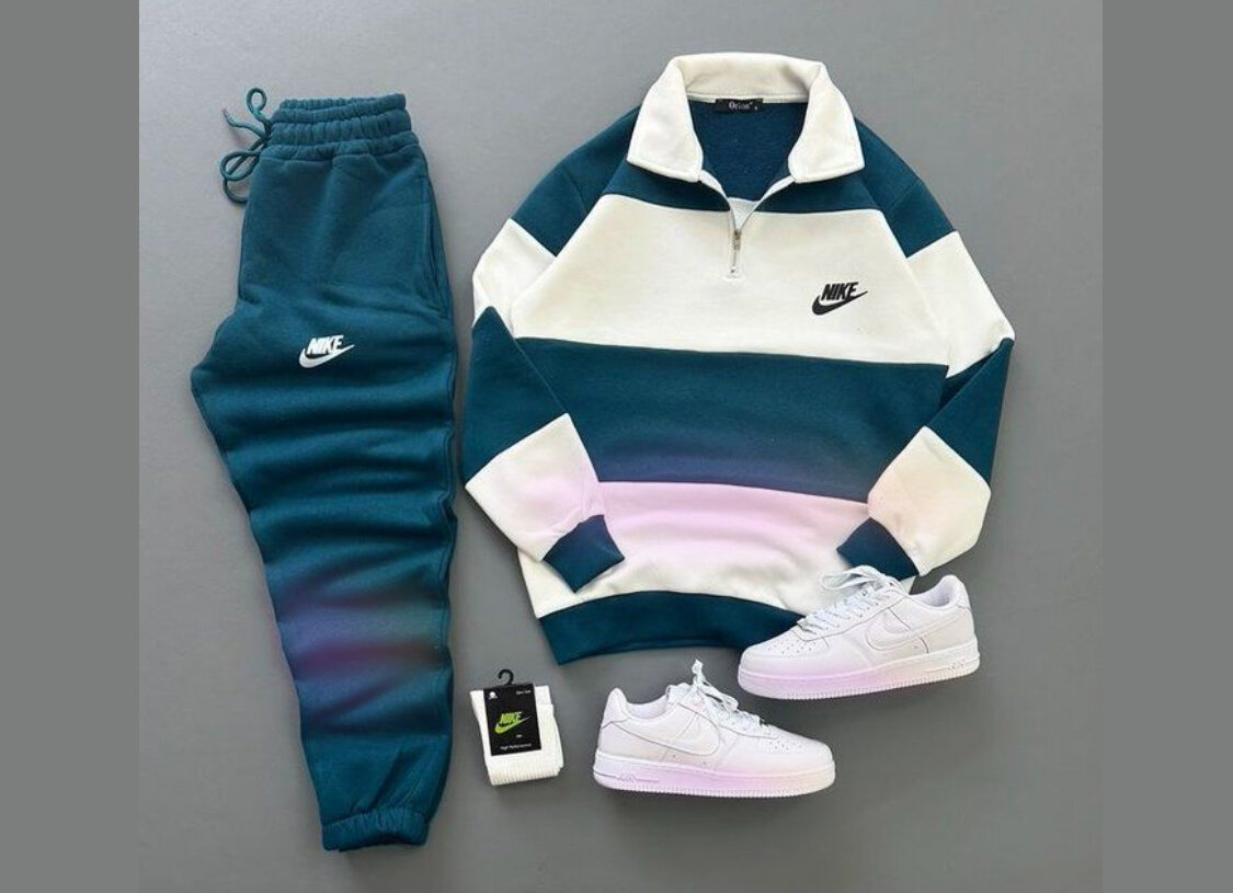 Costume de sport Nike élégant
