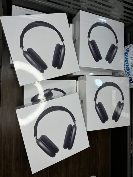 Grade A Clone Apple AirPod Max on deal