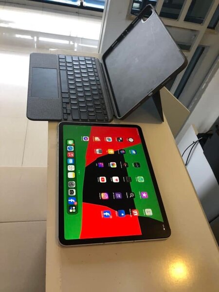 iPad Pro 11 4th generation M2