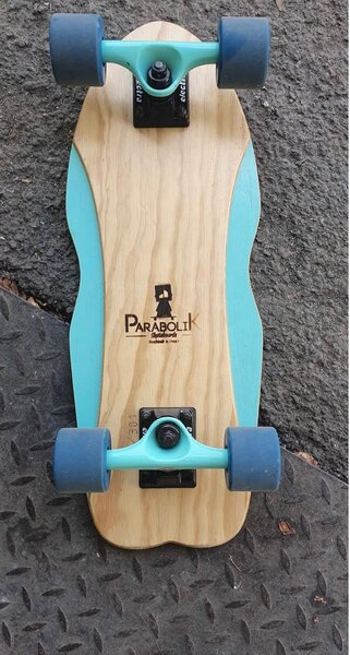 Planche à roulettes Parabolik