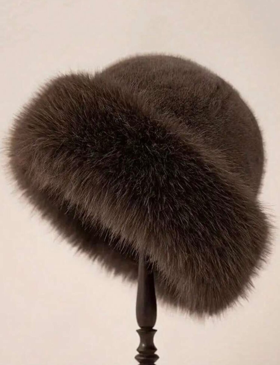 Chapeau en fourrure élégante