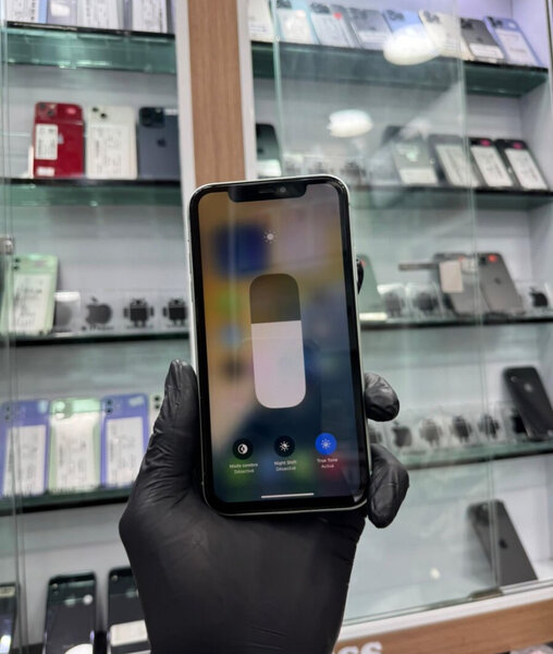 iPhone 12 simple