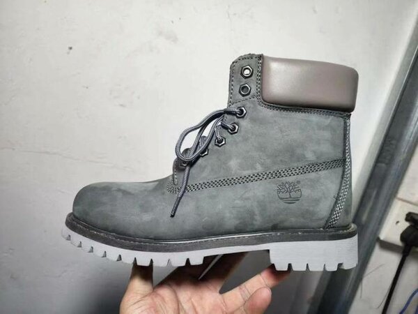 TIMBERLAND DE QUALITÉ GRIS