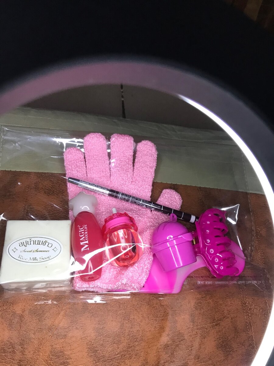 Set d'accessoires de bain coloré