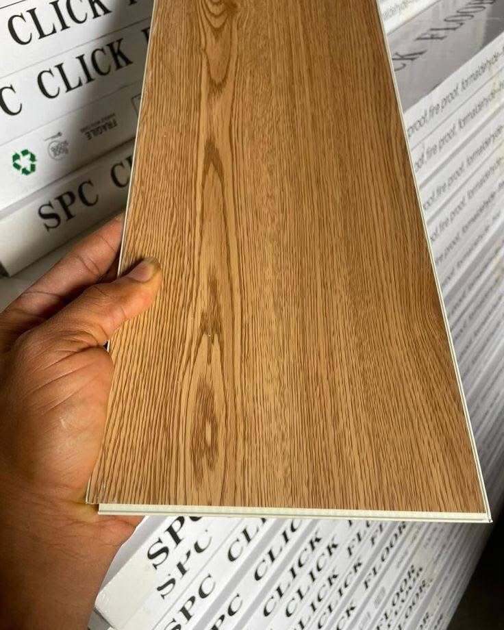 Revêtement de sol SPC bois