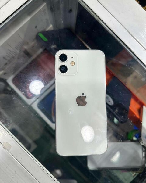 iPhone 12 Blanc 64Go