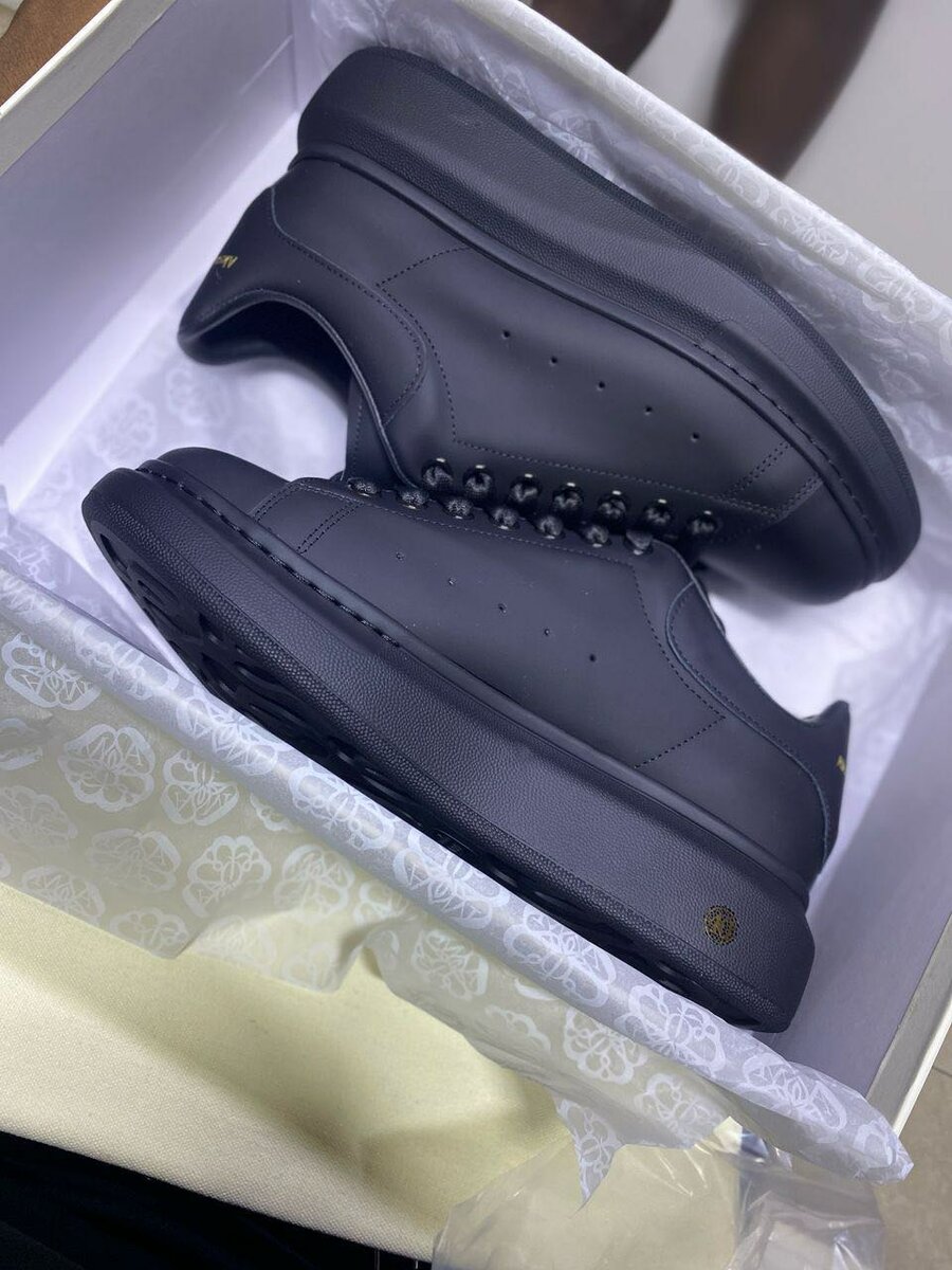 Original  Alexzanda mac Queen