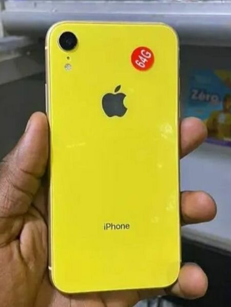 iPhone XR Jaune 64 Go Débloqué