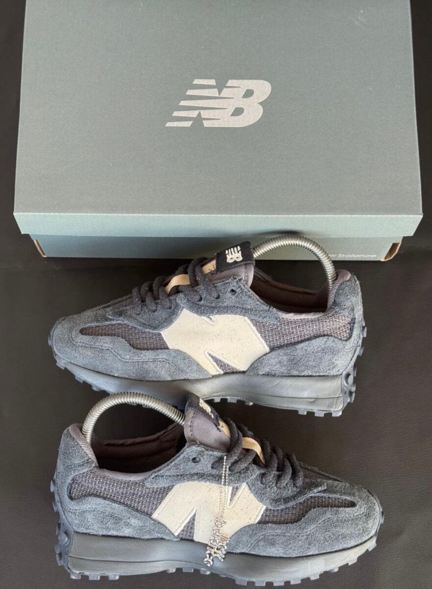 New Balance Retro Sneakers