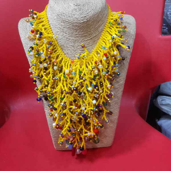beaded ncklace
