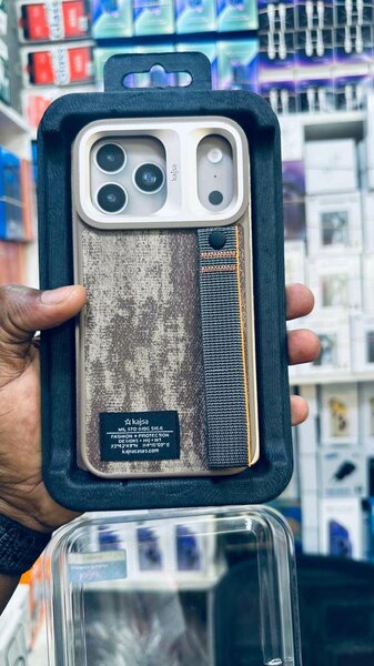 Coque iPhone Luxe à Dragonne