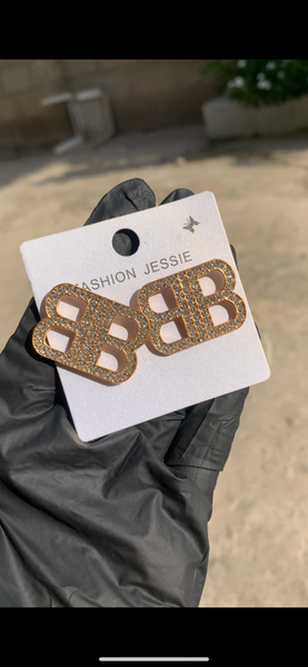 Non tarnish gold earring