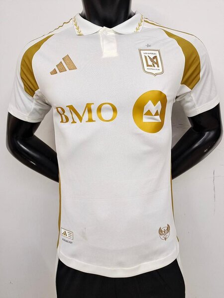 Maillot de football blanc doré