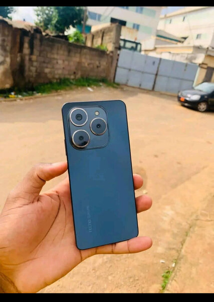 Smartphone Android 6.7 Pouces