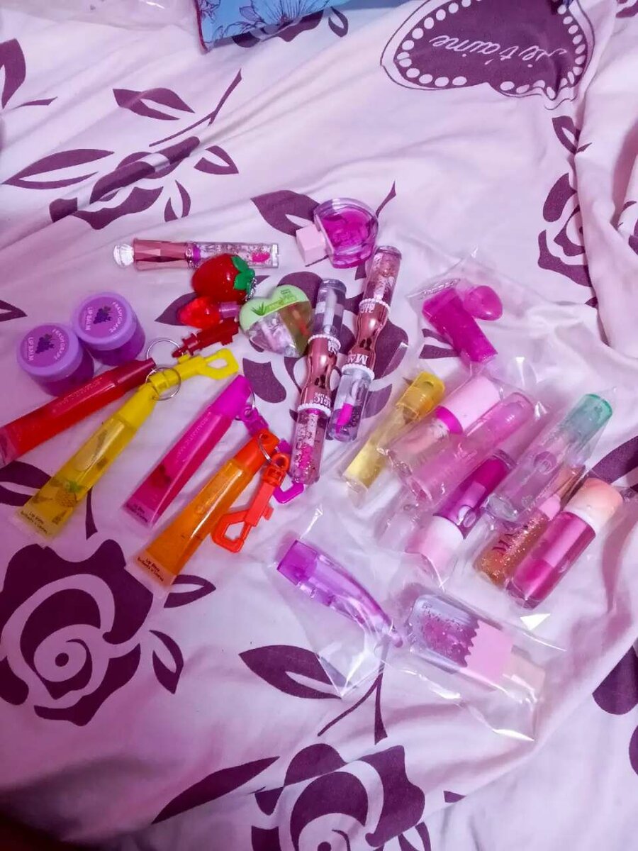 Ensemble brillants à lèvres