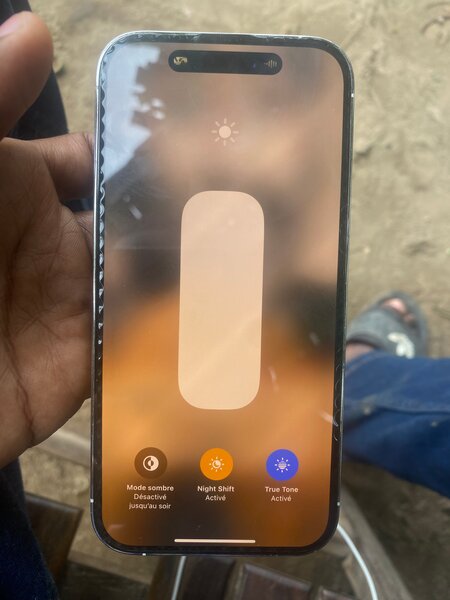 iPhone 14 pro 256go