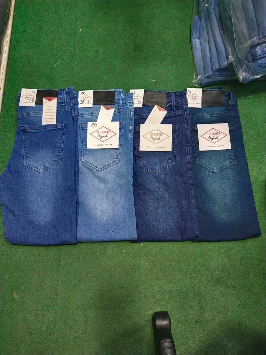 Men's denim jeans
