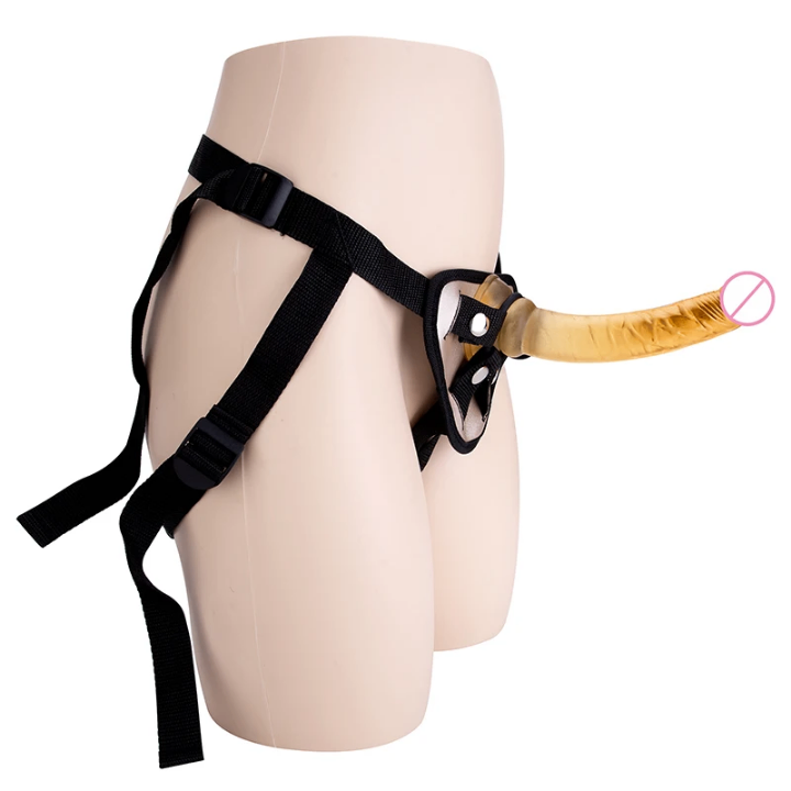Harnais avec godemichet réaliste
