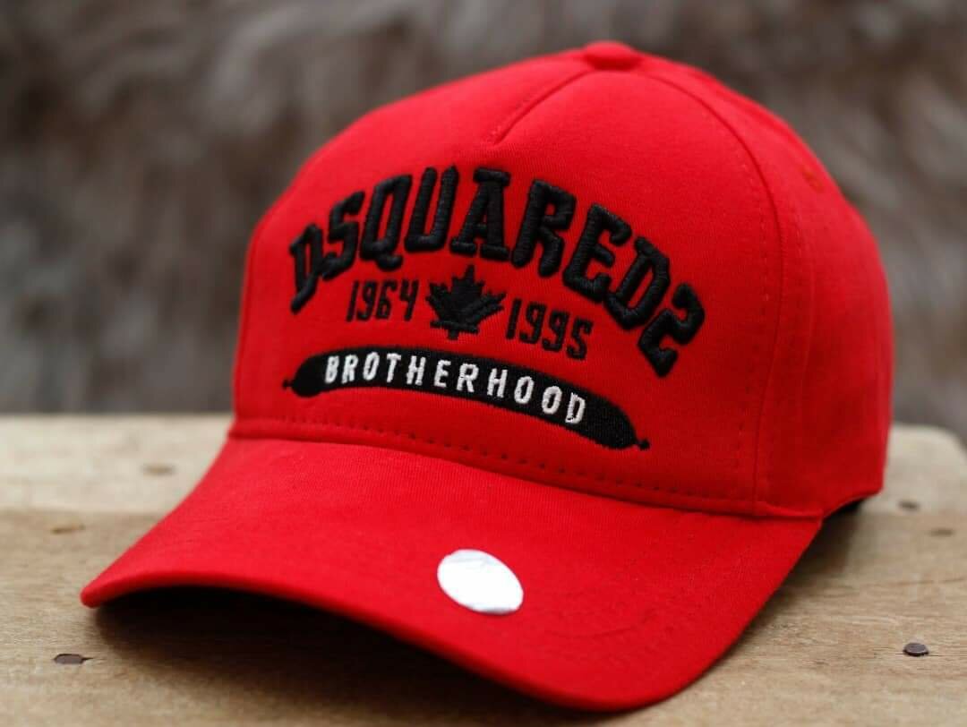 Casquette rouge classique