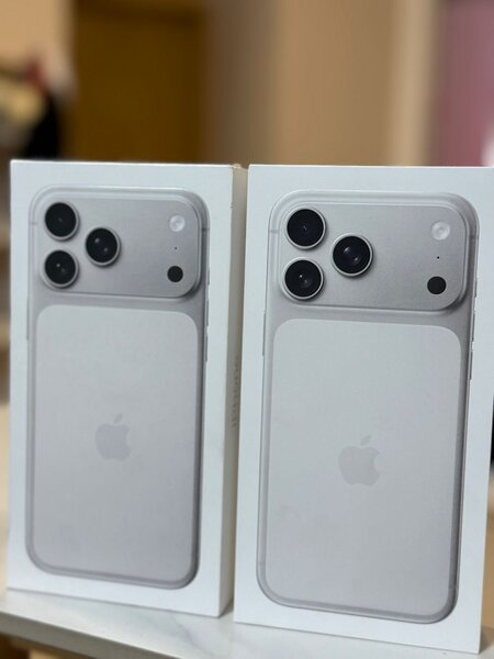 iPhone 17pro max (256GB)