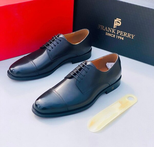 Frank Perry leather shoes