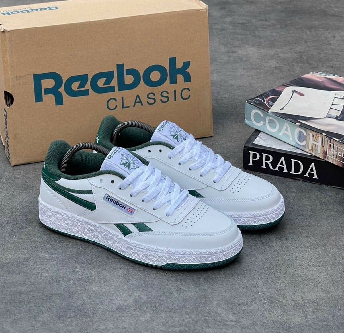 REEBOK CLASSIC