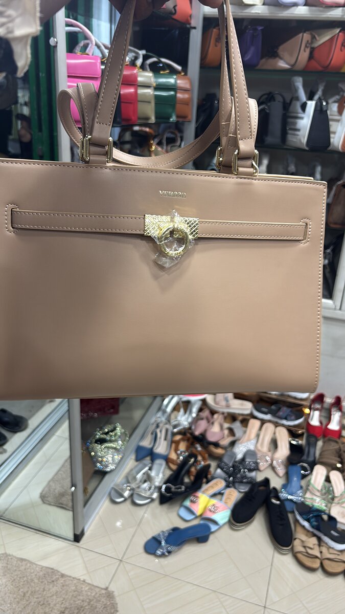 Sac à main élégant cuir