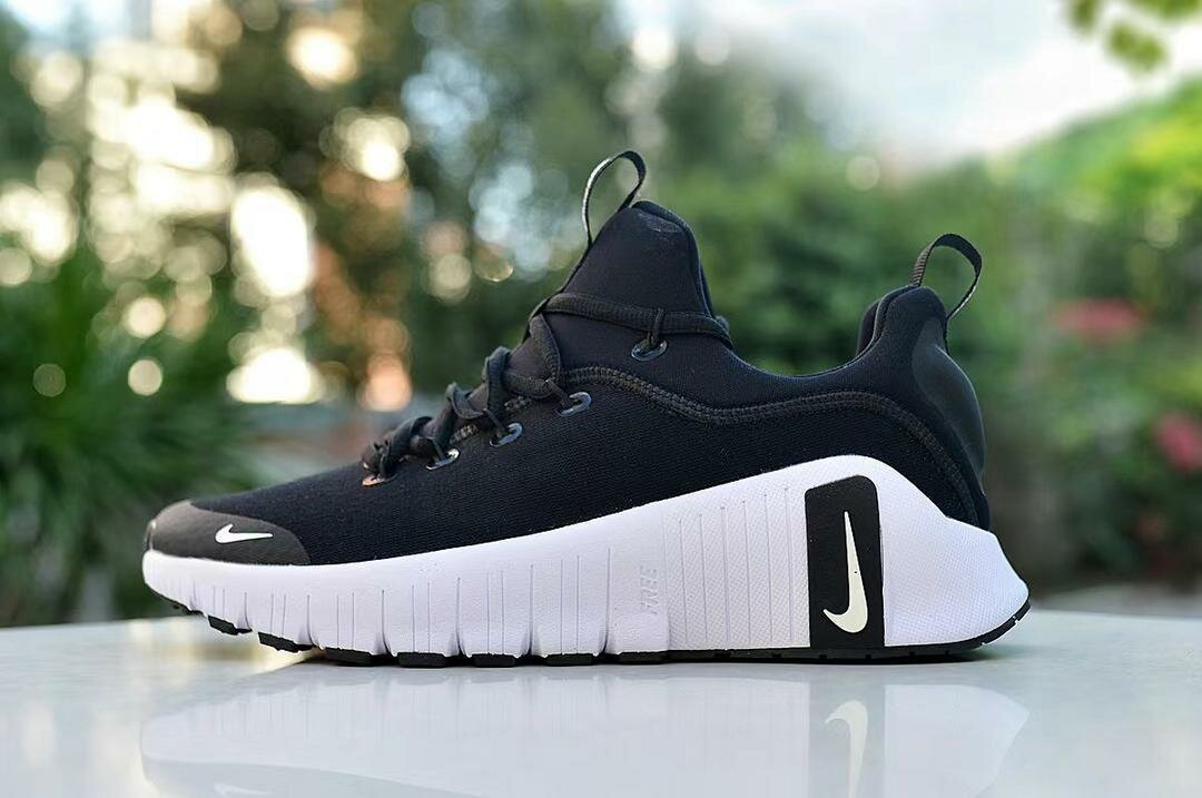 Baskets sport élégantes