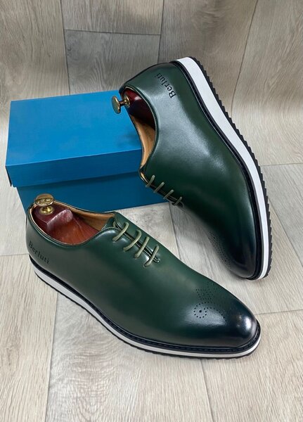 Chaussures derby en cuir vert