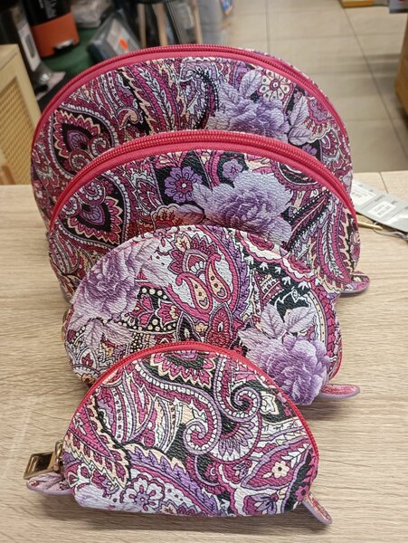 Trousse en tissu imprimé floral