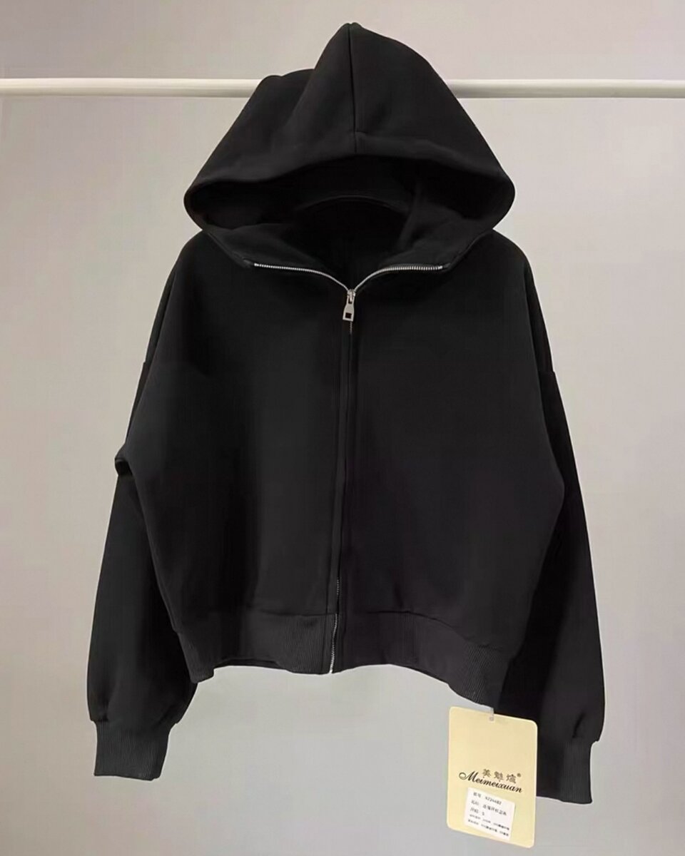 Женская кофта с капюшоном на молнии