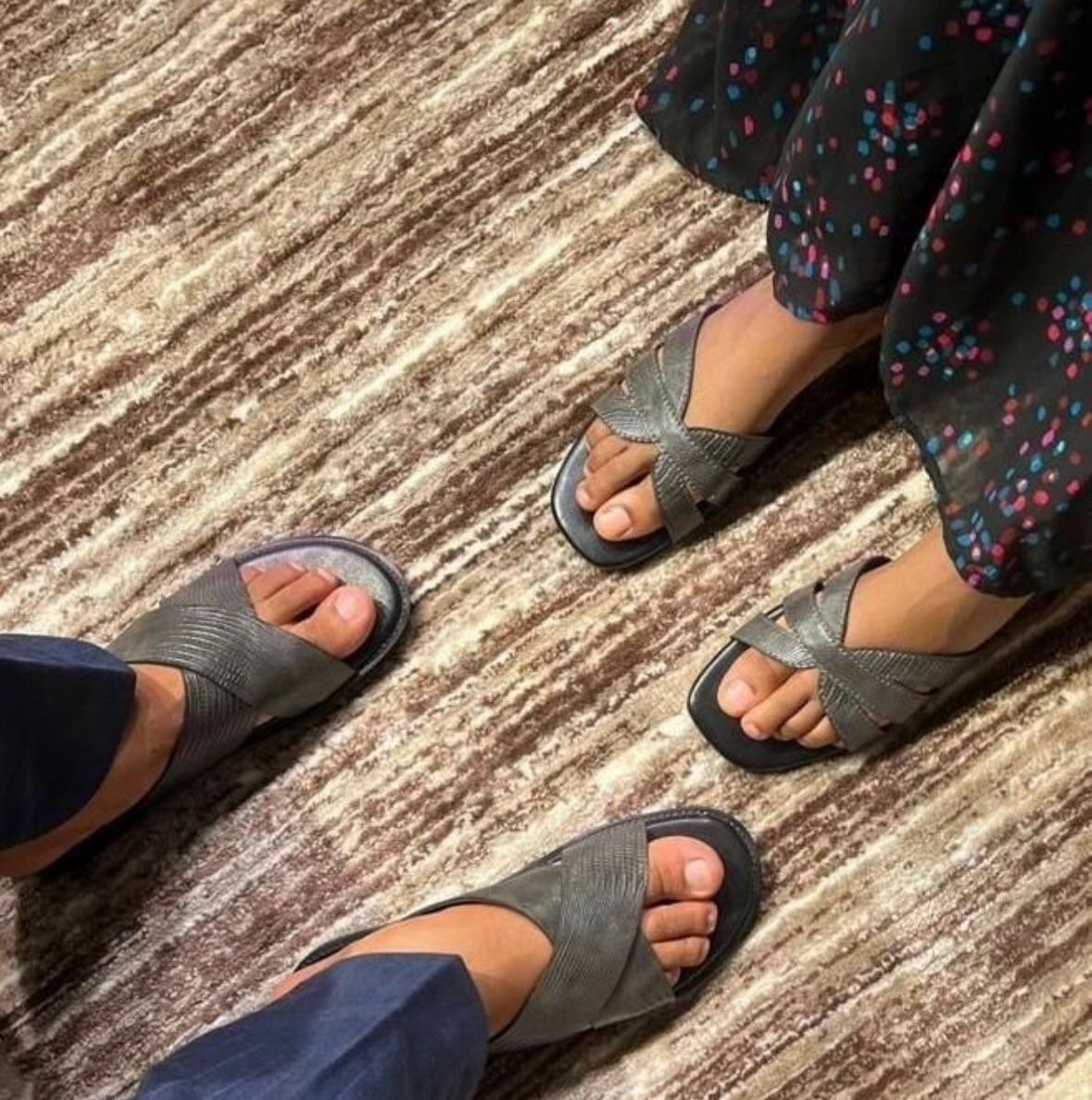 Sandales en cuir croisées