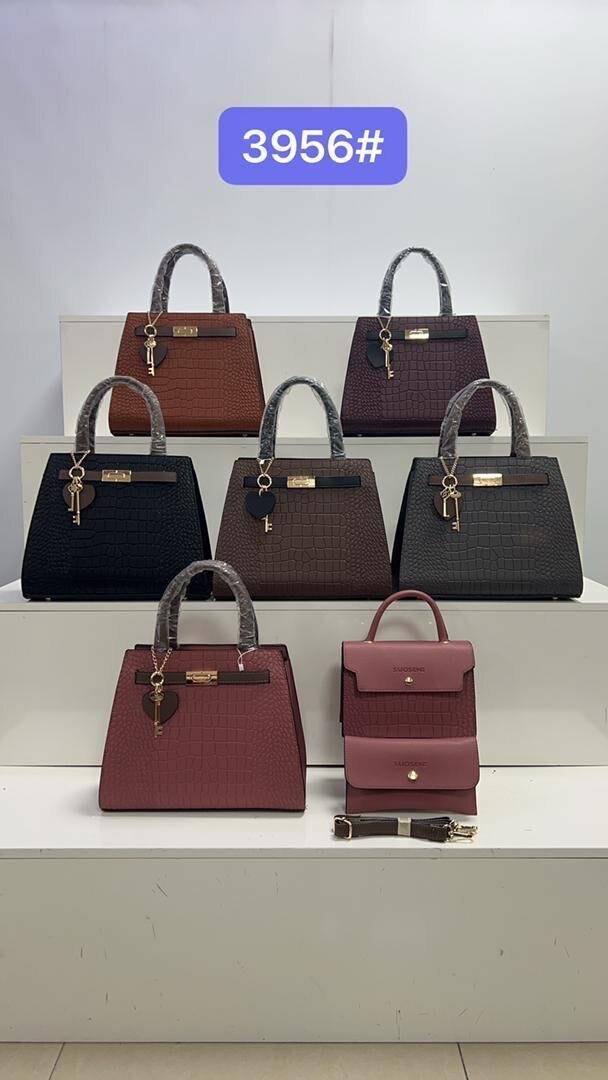 A  3 in 1 ladys hand bag set