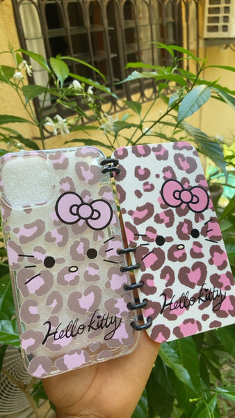 Coque iPhone Hello Kitty Léopard