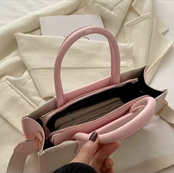 Sac à main en toile élégante