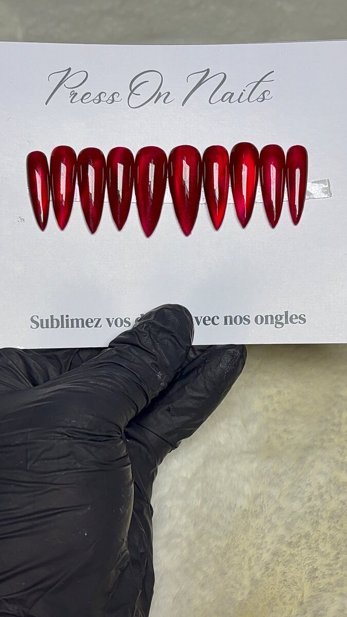 Ongles Presser Rouges Élégants