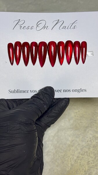 Ongles Presser Rouges Élégants