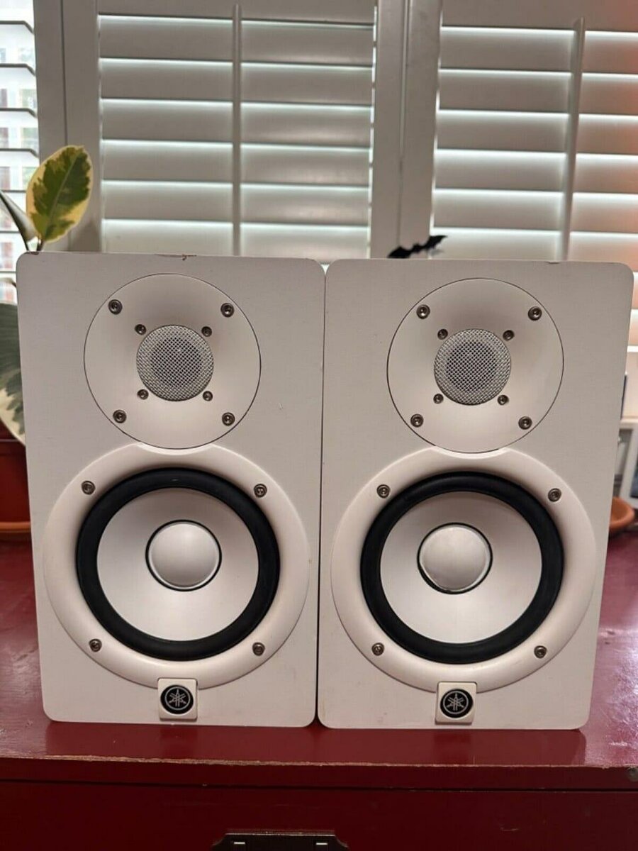 Yamaha Hs 5 studio monitor