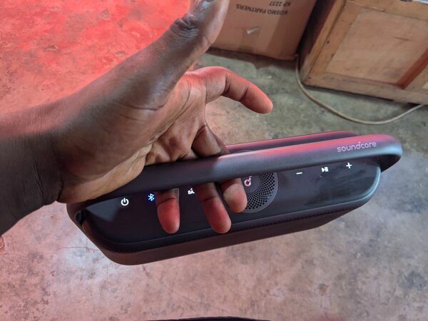 Sound core Motion X600