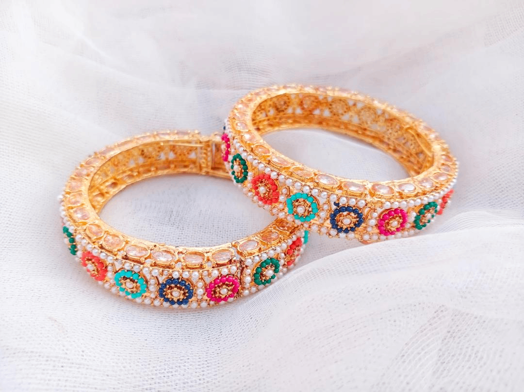 Executive 2Pcs Noraton Design Golden plated Kara Bangal