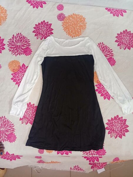 Robe Bicolore Élégante