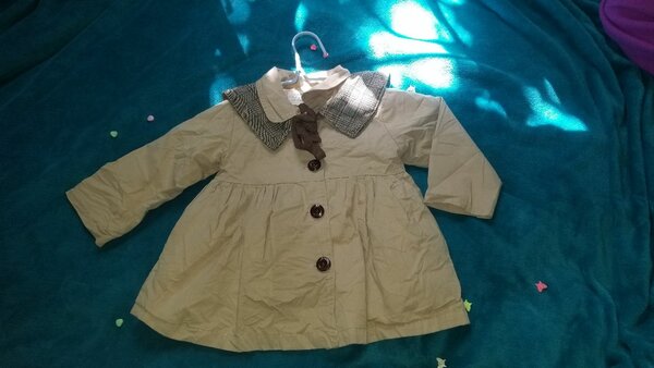 Girls Light Beige Trenchcoat(thrift)