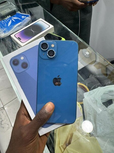 iPhone 13 simple 128giga