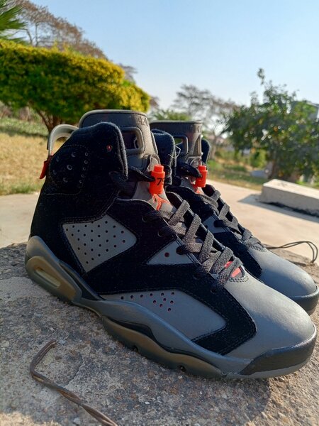 Jordan 6 Paris Saint Germain