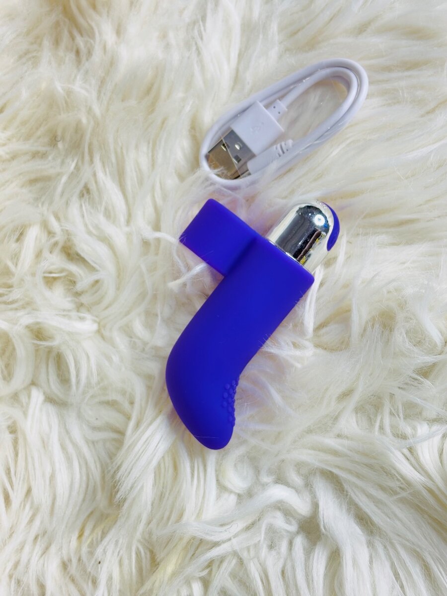 Bullet finger vibrator