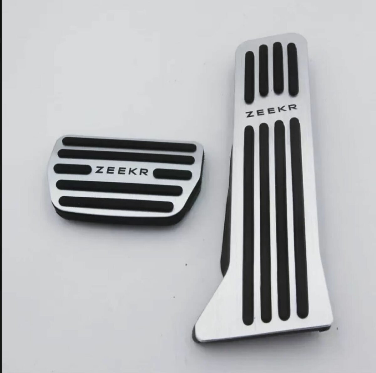 накладки на педали Zeekr