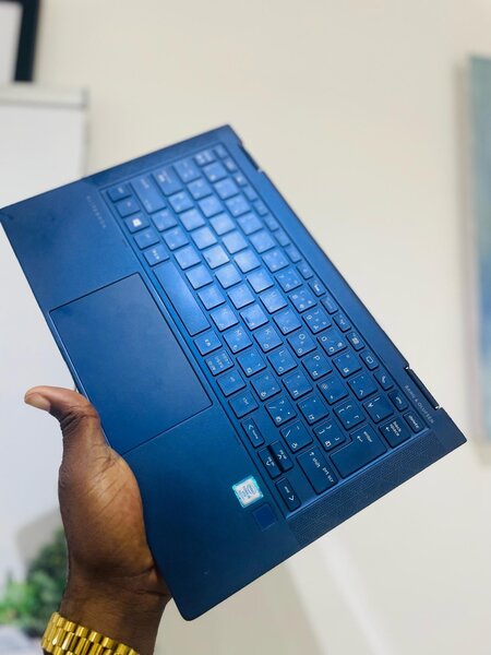 *HP ELITEBOOK DRAGON  FLY x3